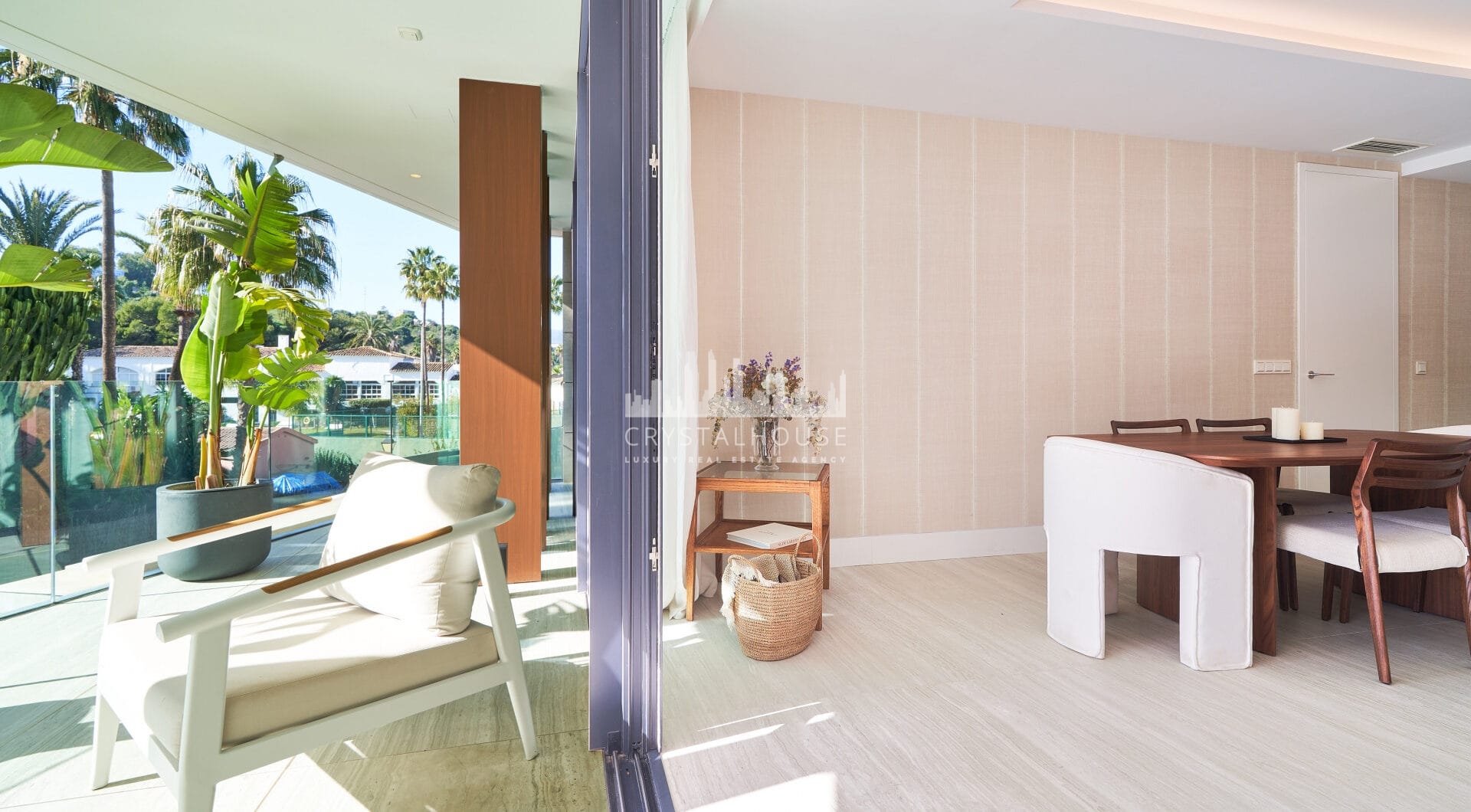 Sophisticated Newly Built Residence in a Prime Beachfront Location