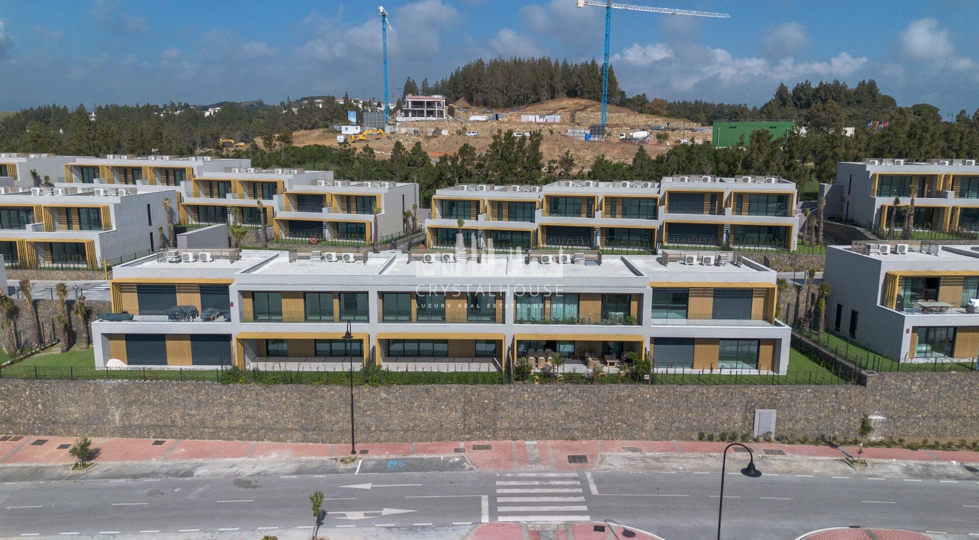 Brand new Townhouse in El Chaparral with sea views