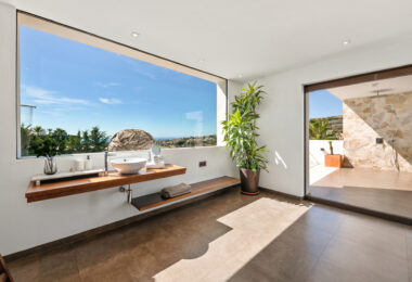 Casa Leon - Frontline Golf Villa, Panoramic Sea Views, La Alqueria