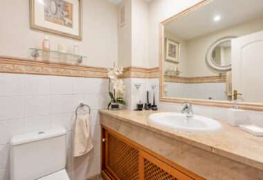 Sea View Apartment, Cumbres del Rodeo, Nueva Andalucía