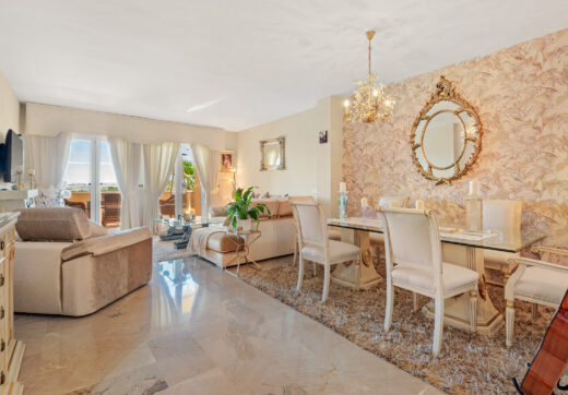 Sea View Apartment, Cumbres del Rodeo, Nueva Andalucía