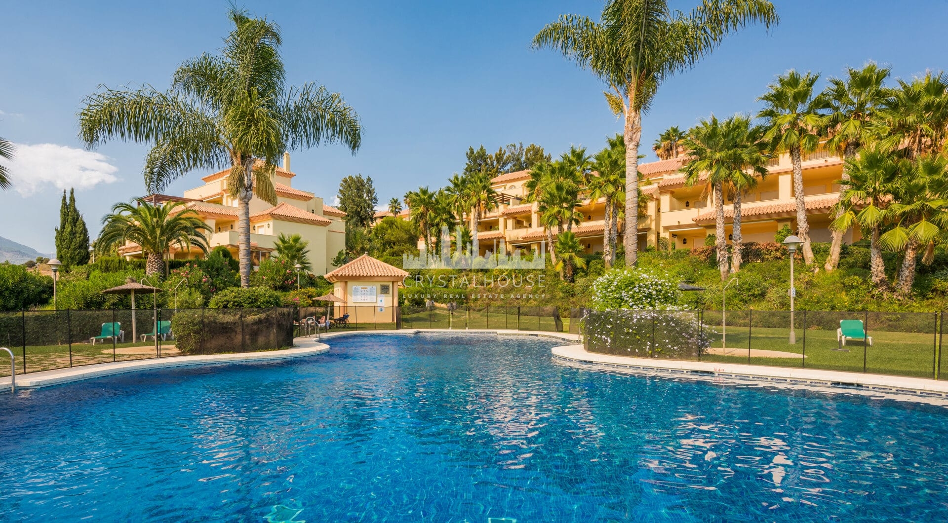 Sea View Apartment, Cumbres del Rodeo, Nueva Andalucía
