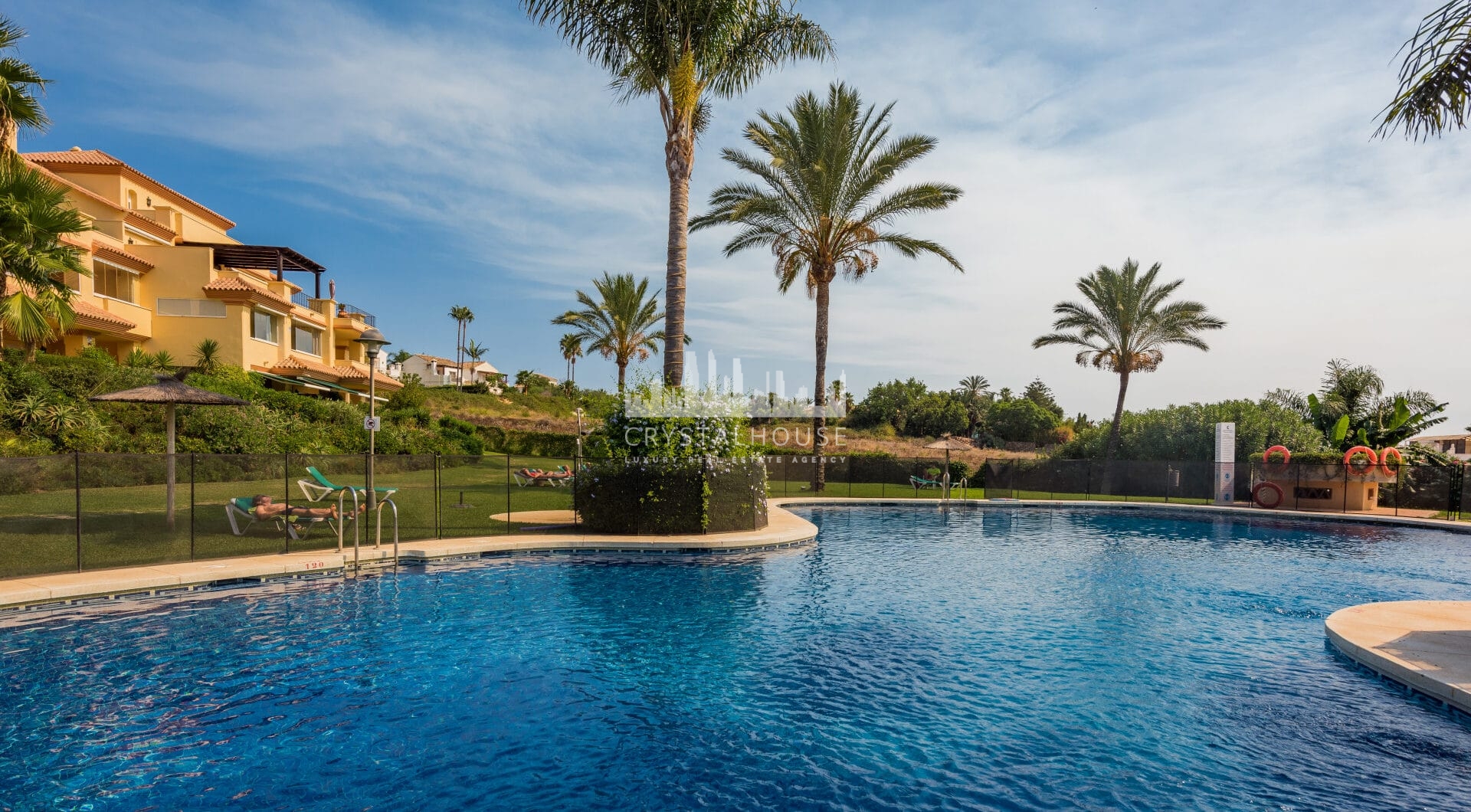 Sea View Apartment, Cumbres del Rodeo, Nueva Andalucía