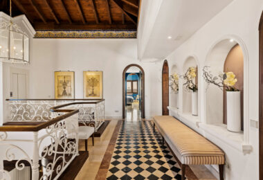Villa Haveli - Traditional Villa with Sea Views in Fantastic Location