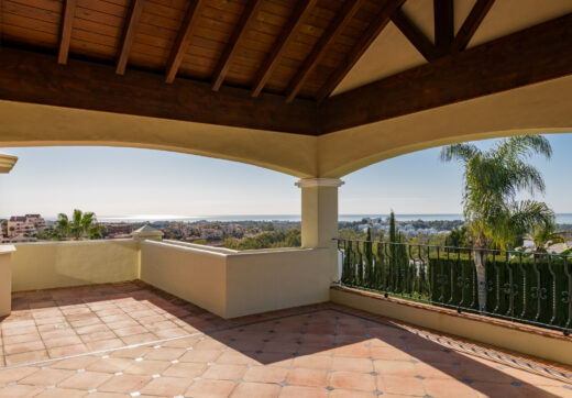 Villa Haveli - Traditional Villa with Sea Views in Fantastic Location