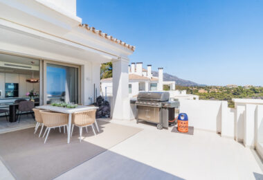 STUNNING APARTMENT IN MARBELLA
