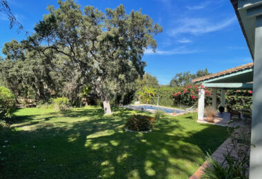 Charming West-Facing Villa in Zona C, Sotogrande Alto