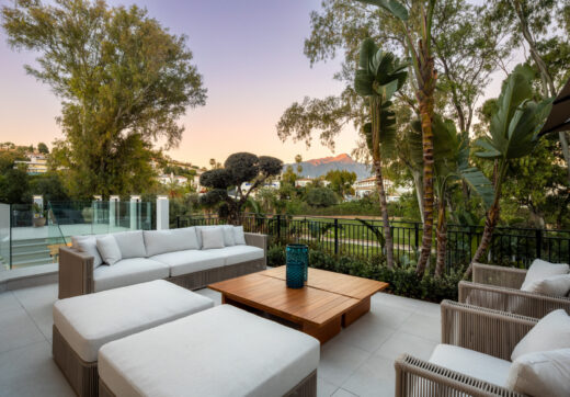 Herrojo 21 Exceptional Frontline Golf Villa in El Herrojo