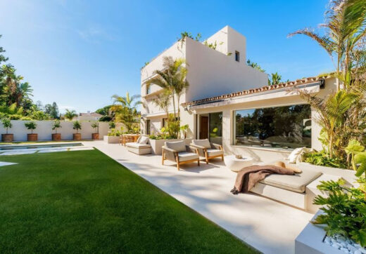 Discover Villa Keeya: A Japanese-Inspired Refuge in Cortijo Blanco