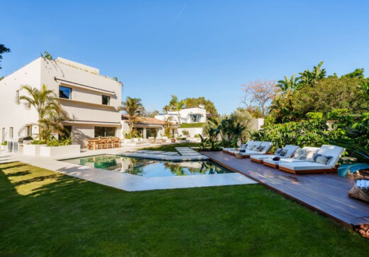 Discover Villa Keeya: A Japanese-Inspired Refuge in Cortijo Blanco