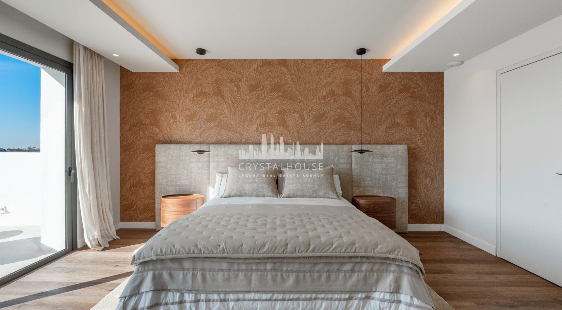 Luxury 5-Bedroom Villa with Panoramic Sea &amp; Golf Views in Nueva Andalucia, Marbella