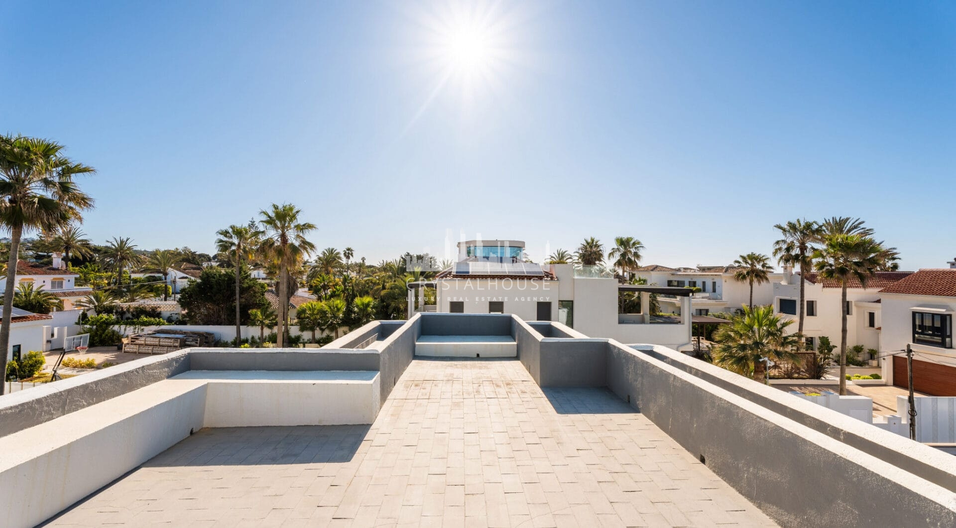 A unique opportunity JUST 100m from the Sandy Beach of Marbella.