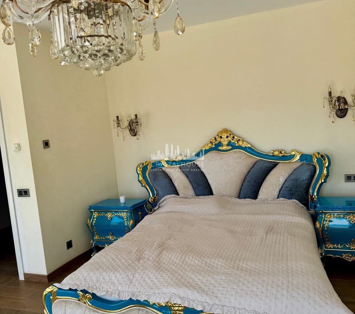 LUXURY