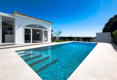 CHARMING AND UNIQUE Luxury Modern Villa
