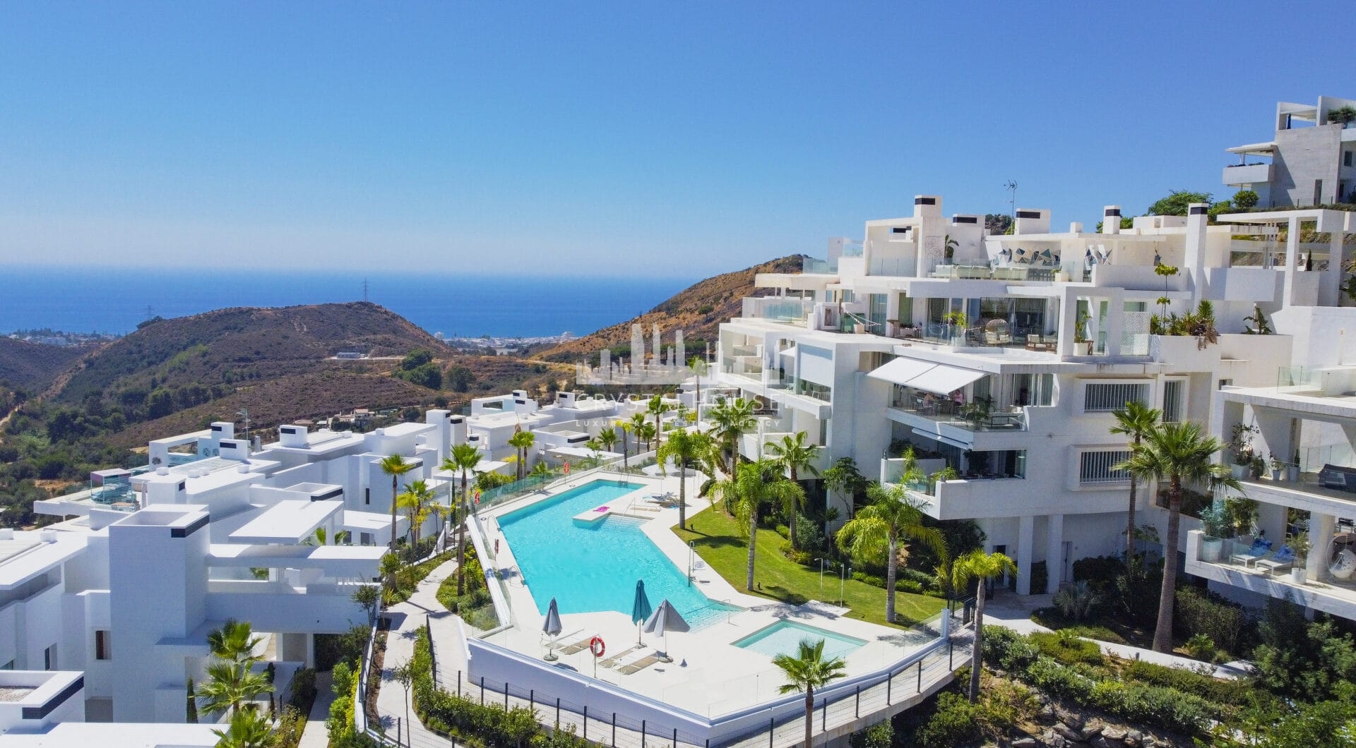 Beautiful two bedroom, south east facing apartment located in the exclusive Urbanisation Palo Alto