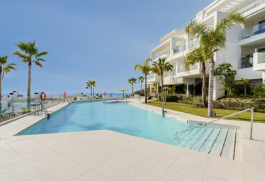 Beautiful two bedroom, south east facing apartment located in the exclusive Urbanisation Palo Alto