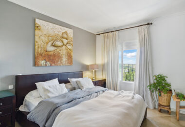 Spacious four-bedroom, duplex penthouse in the Los Pinos de Aloha complex, Nueva Andalucía, Marbella