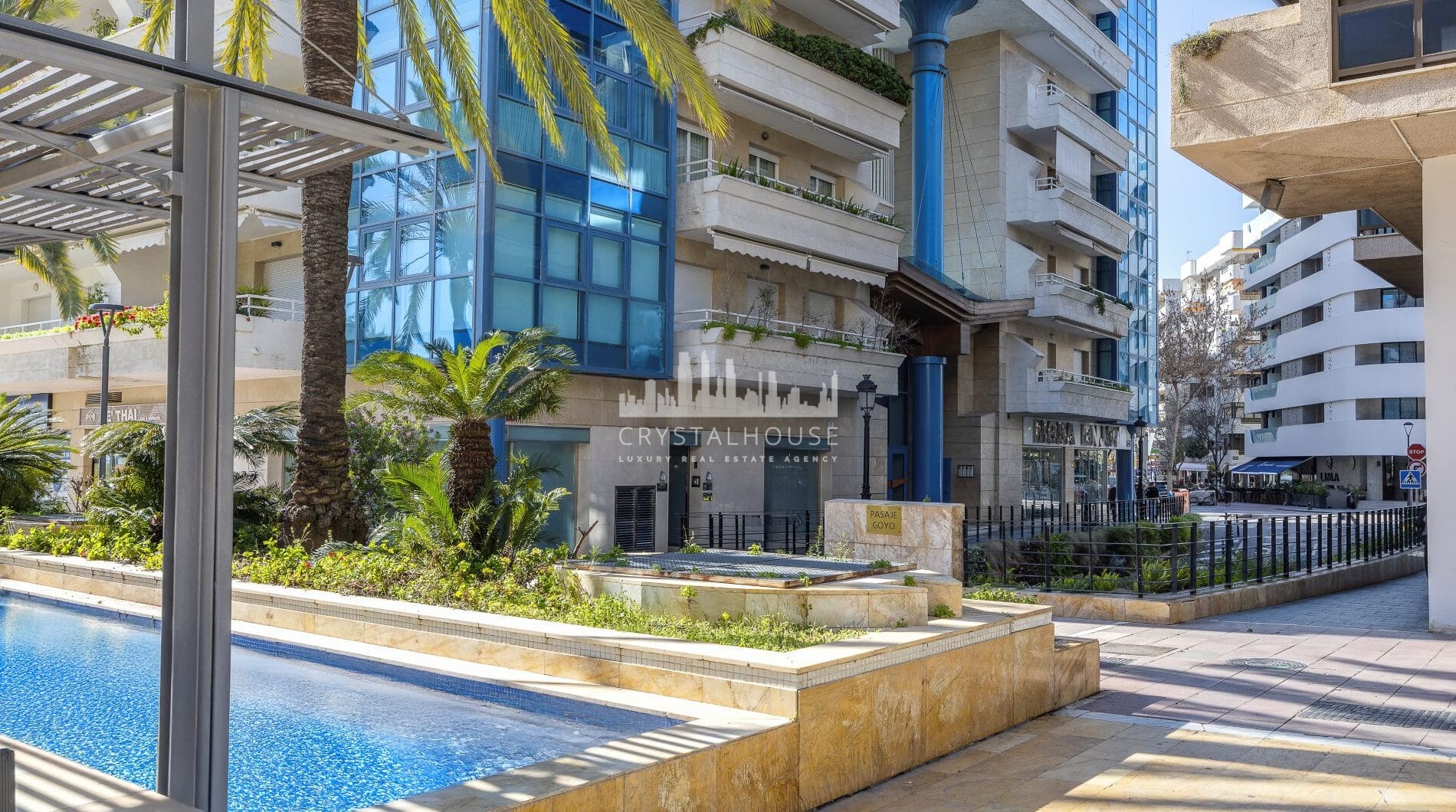 New Luxury Apartment – 122m² in the Heart of Marbella (Avenida del Mar), Fully Renovated.