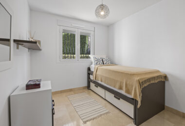 Ground Floor Apartment in Los Arqueros, Benahavís