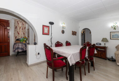 Villa with pool in Urb. Buenas Noches, Estepona