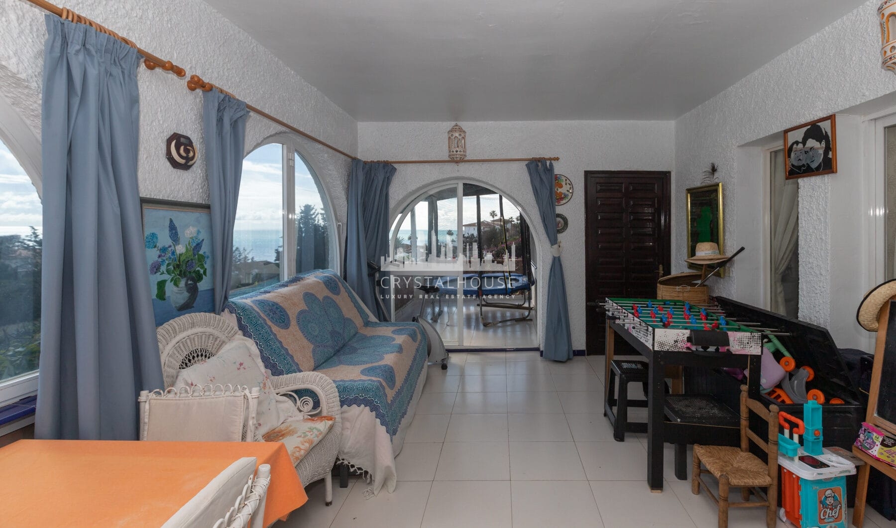 Villa with pool in Urb. Buenas Noches, Estepona