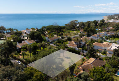 Plot with Project and License for sale in Estepona