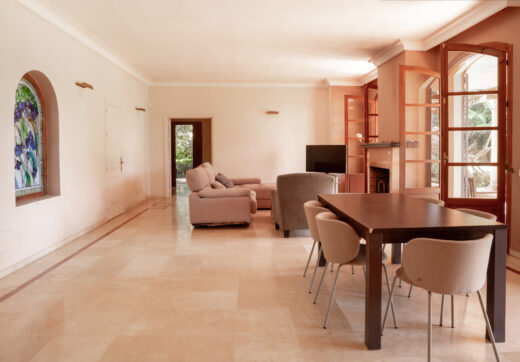Beachside Villa for sale in Paraiso Barronal, Estepona
