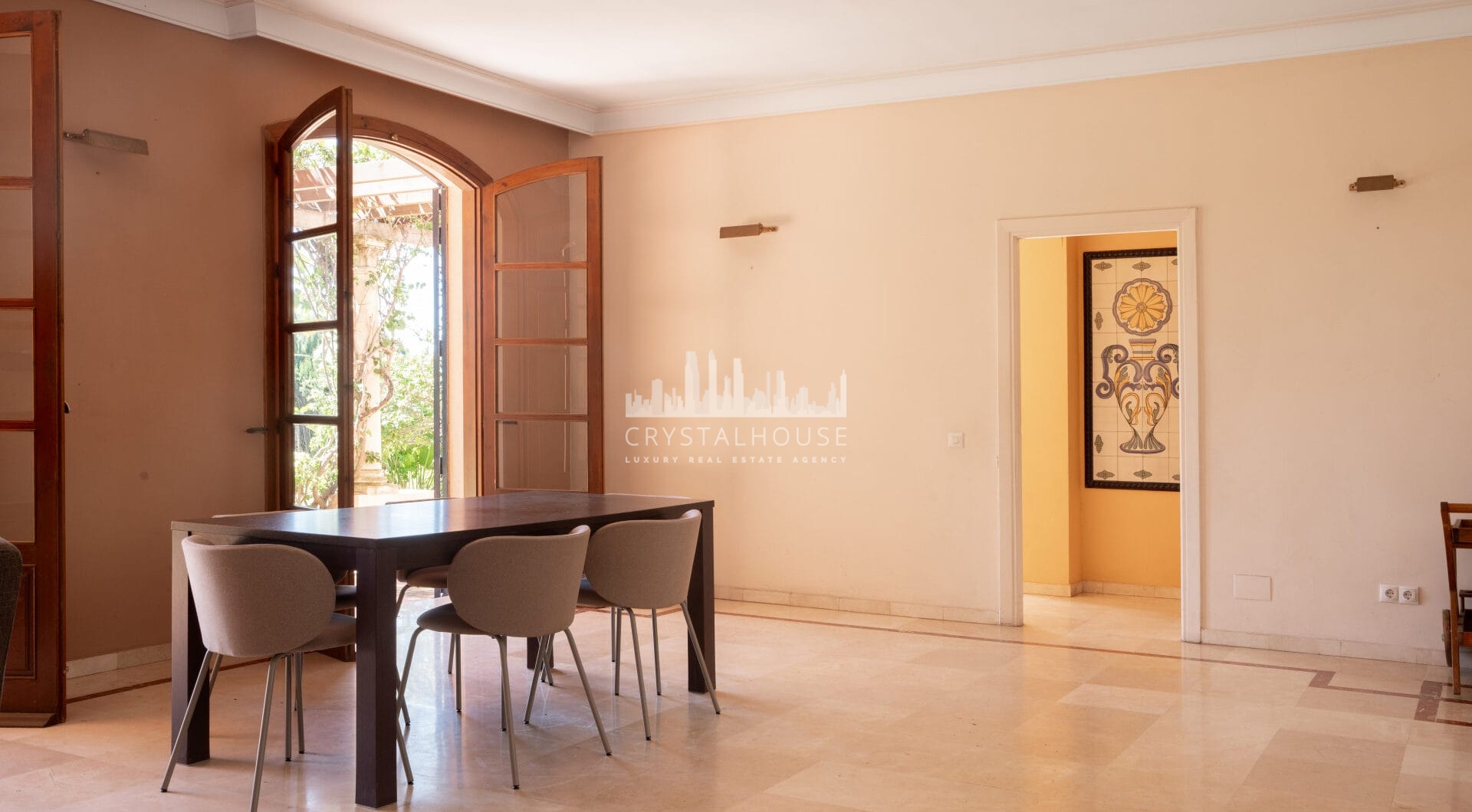Beachside Villa for sale in Paraiso Barronal, Estepona