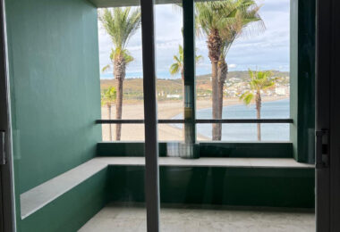 *Charming Marina Apartment with Stunning Sea Views in Sotogrande Port*