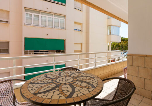 Apartment in a building on the beachfront, on the fabulous Estepona promenade.