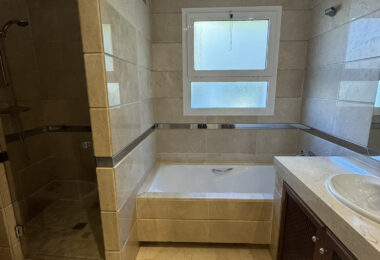 Fantastic Property in the Mansions at San Roque Club