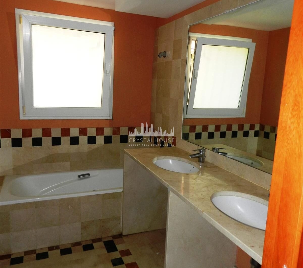 Villa for sale in Sotogrande