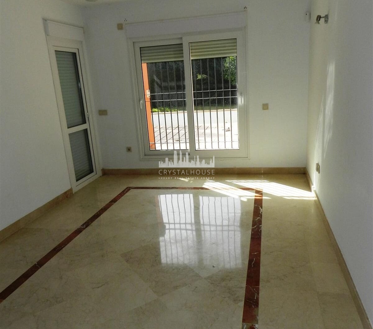Villa for sale in Sotogrande