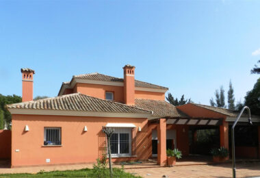 Villa for sale in Sotogrande