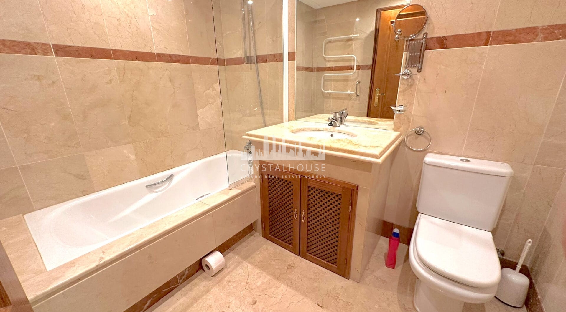 Exclusive Apartment for Sale in Costalita Urbanization, Estepona - New Golden Mile