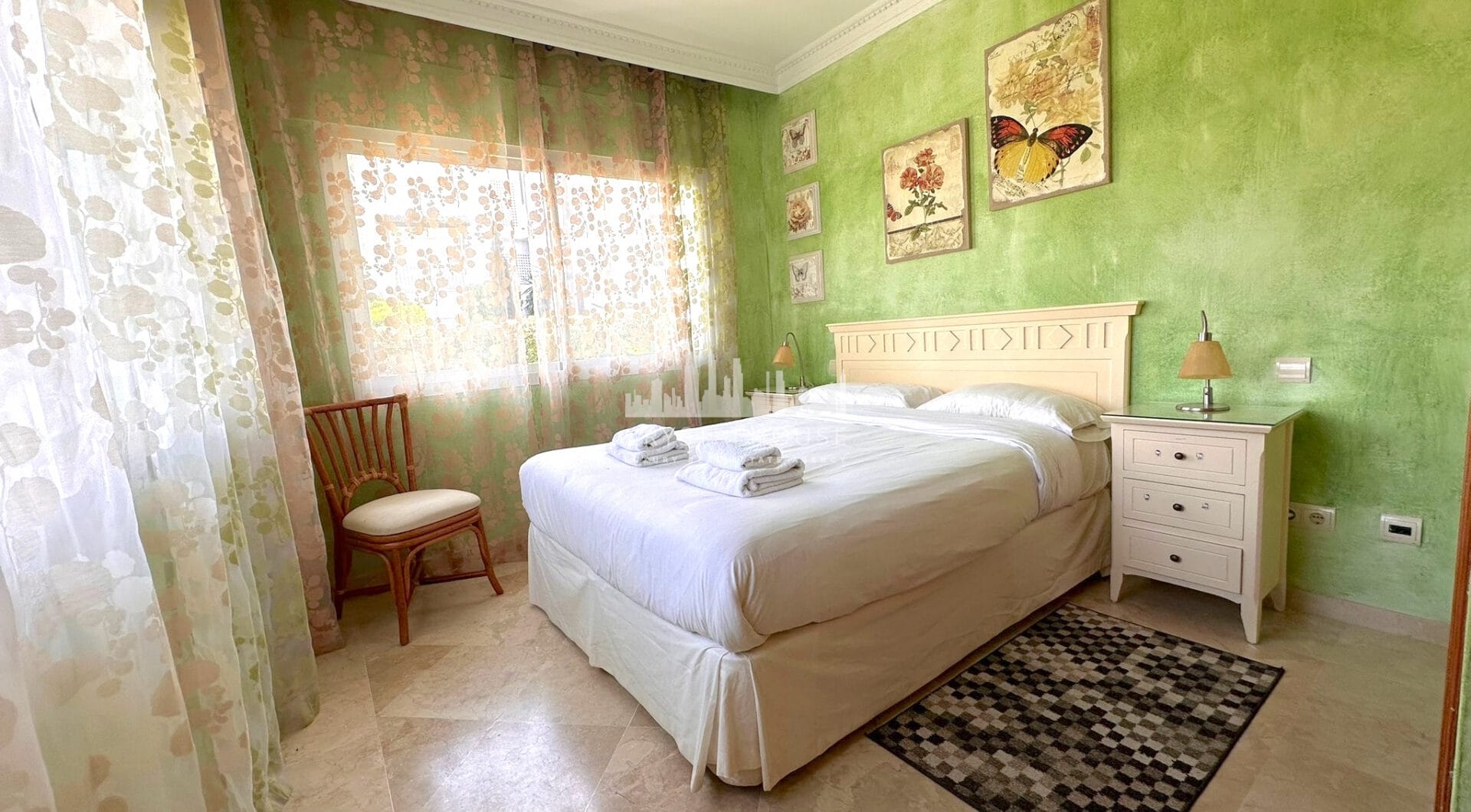 Exclusive Apartment for Sale in Costalita Urbanization, Estepona - New Golden Mile