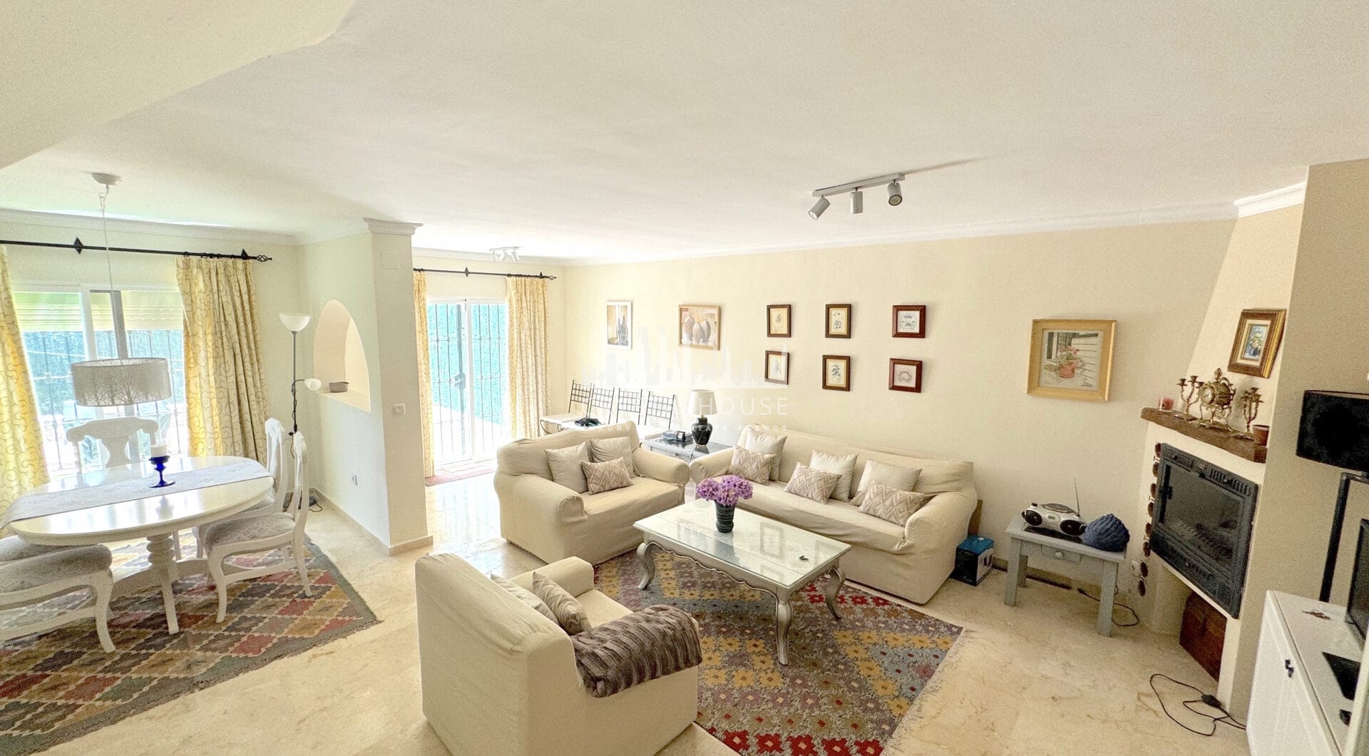 Townhouse for sale in Atalaya Estepona