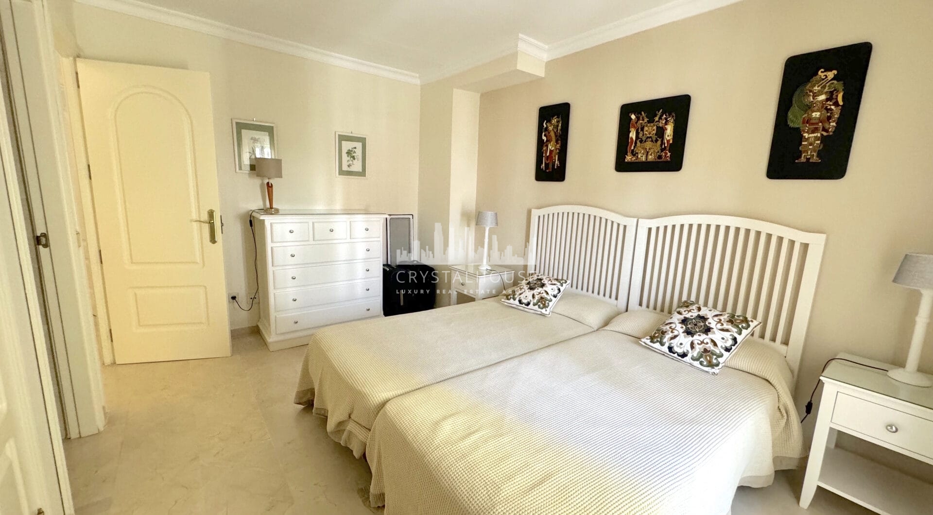 Townhouse for sale in Atalaya Estepona
