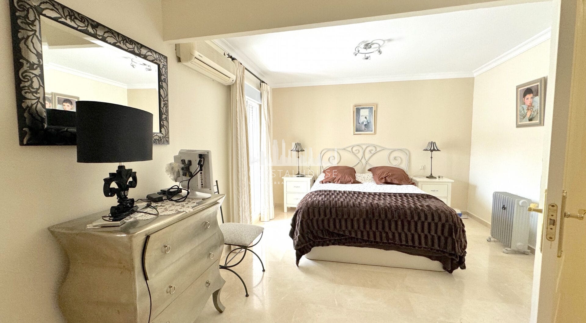 Townhouse for sale in Atalaya Estepona