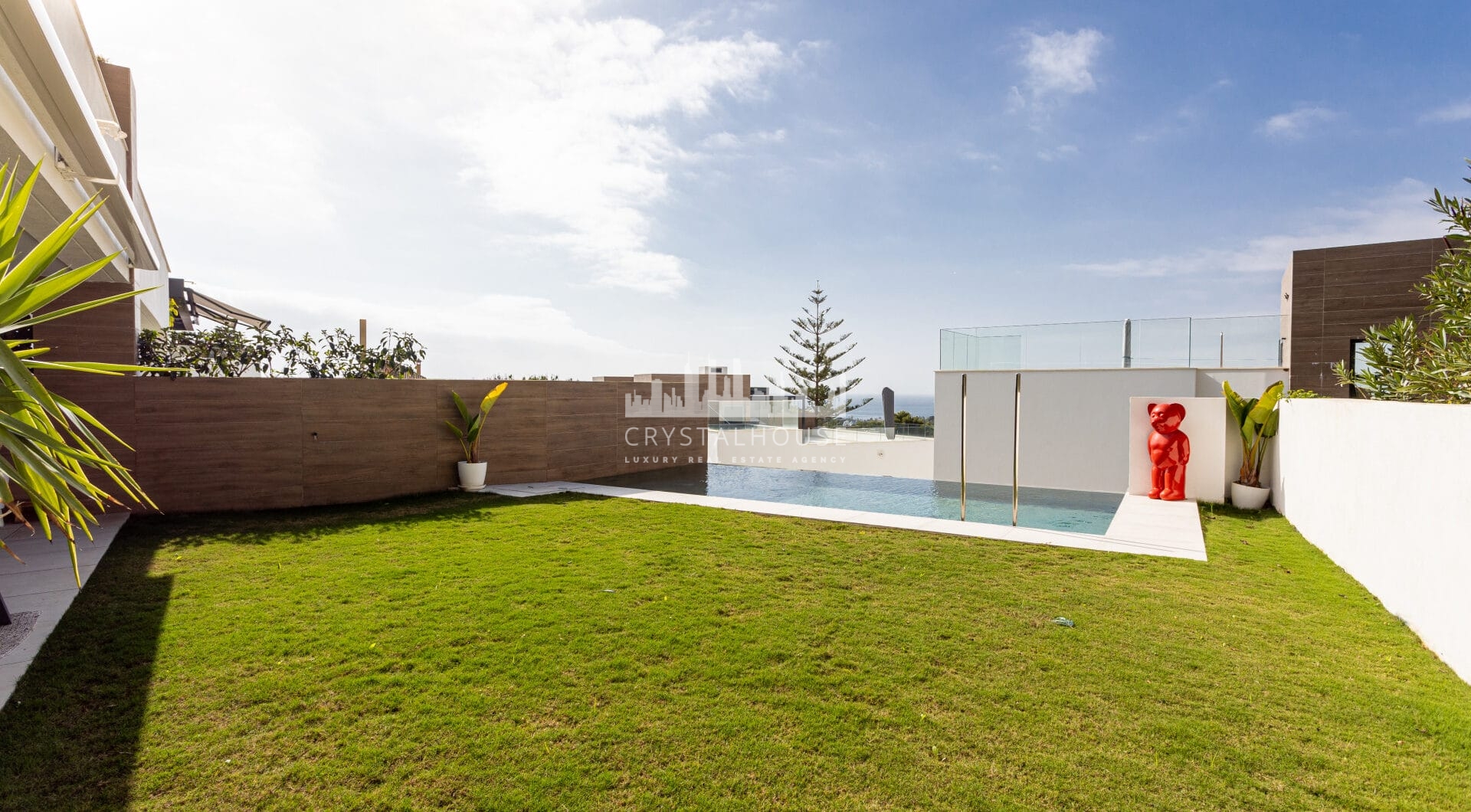 Beautiful apartment with private garden and pool in  Artola - Cabopino -East Marbella