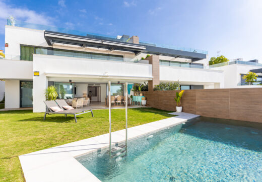Beautiful apartment with private garden and pool in  Artola - Cabopino -East Marbella
