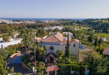 Villa Haveli - Traditional Villa with Sea Views in Fantastic Location