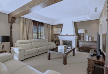 Villa Haveli - Traditional Villa with Sea Views in Fantastic Location