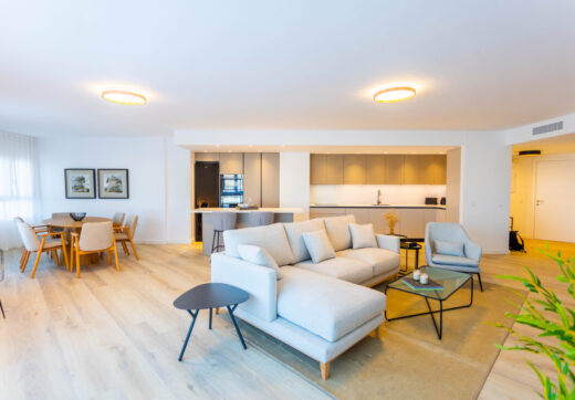 Key-ready 4-Bedroom Apartment in Albatros XV, Nueva Andalucia – Stunning Views