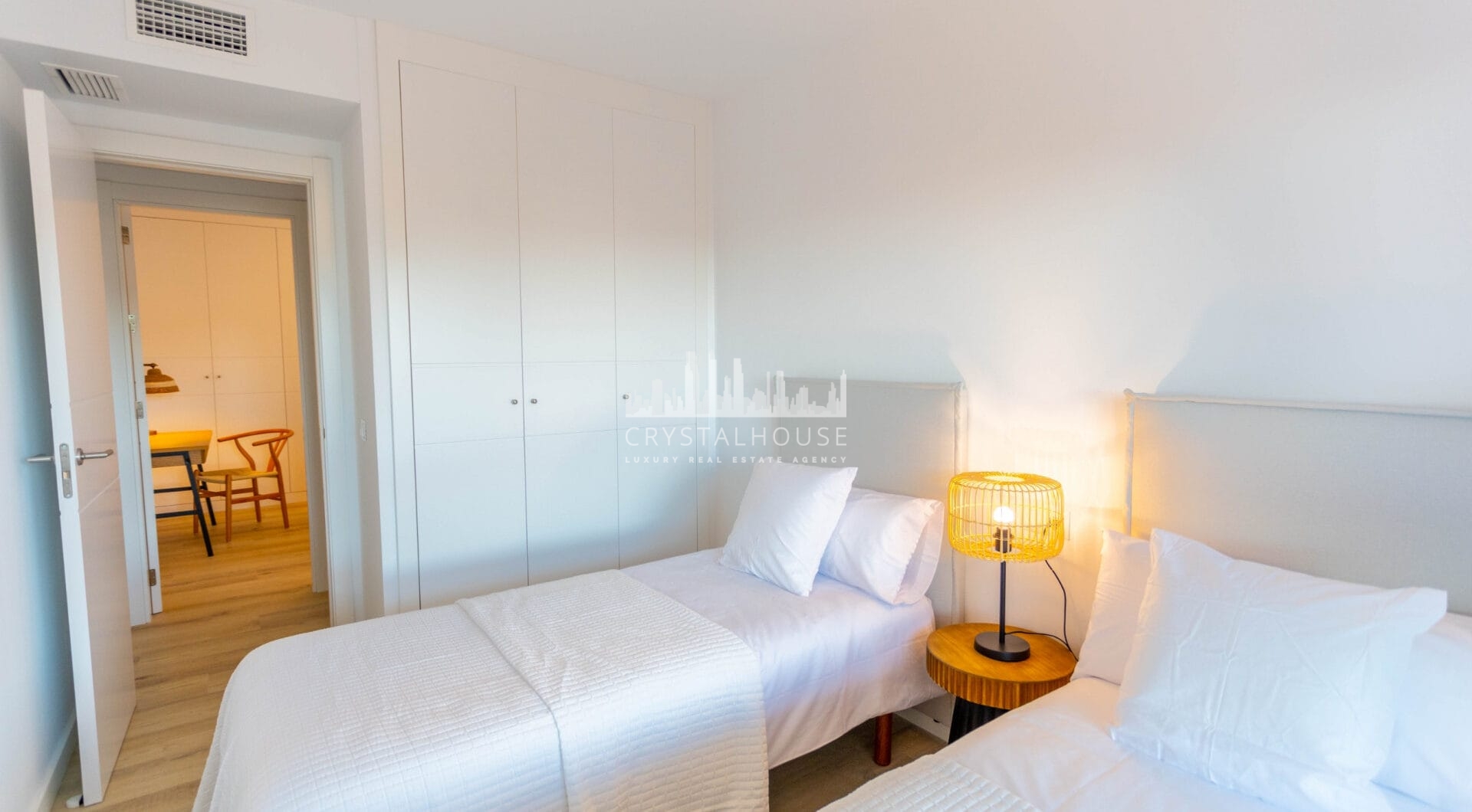 Key-ready 4-Bedroom Apartment in Albatros XV, Nueva Andalucia – Stunning Views