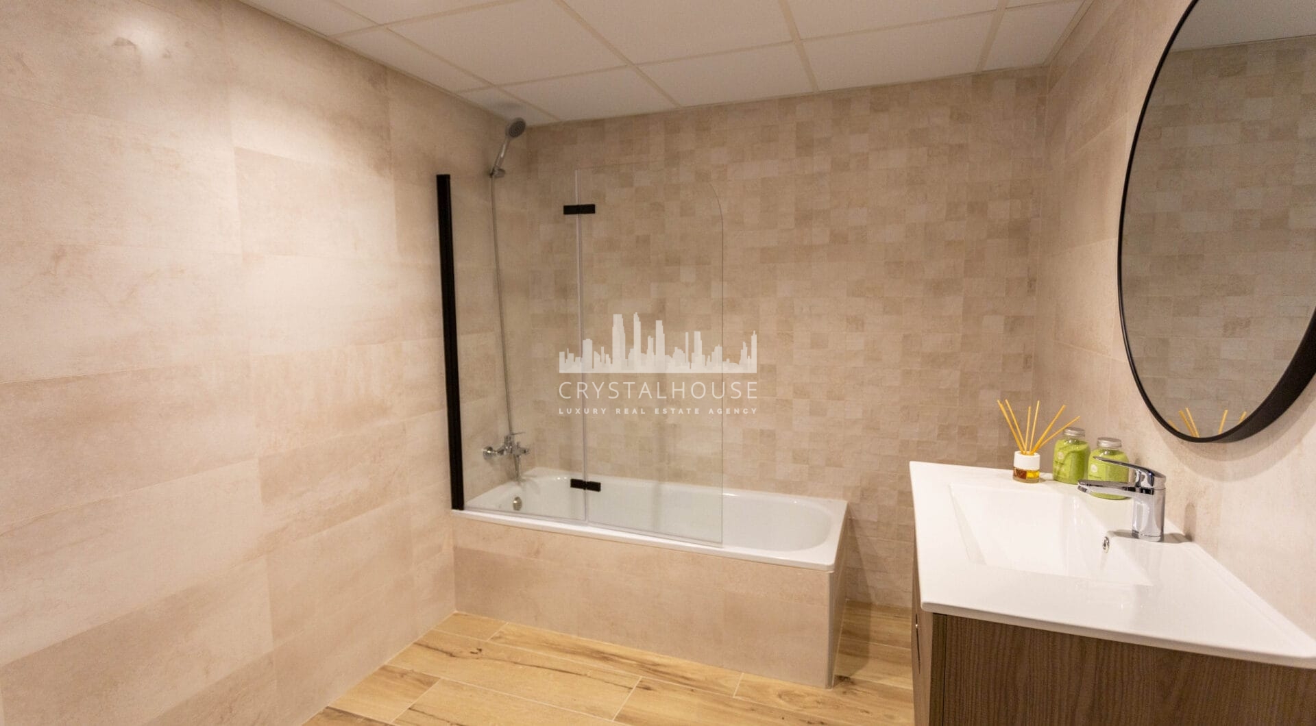 Key-ready 4-Bedroom Apartment in Albatros XV, Nueva Andalucia – Stunning Views