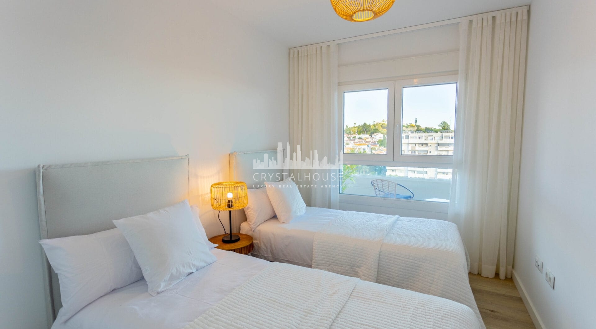 Key-ready 4-Bedroom Apartment in Albatros XV, Nueva Andalucia – Stunning Views