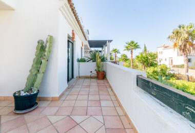 Apartment, terrace, swimming pool, golf, 2 bedrooms, Estepona, La Resina, Selwo.