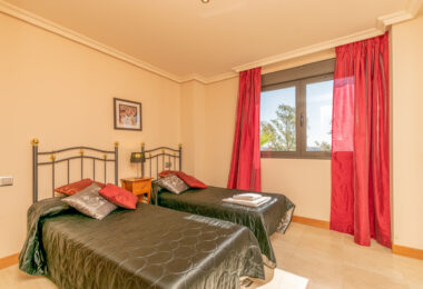 Apartment, terrace, swimming pool, golf, 2 bedrooms, Estepona, La Resina, Selwo.