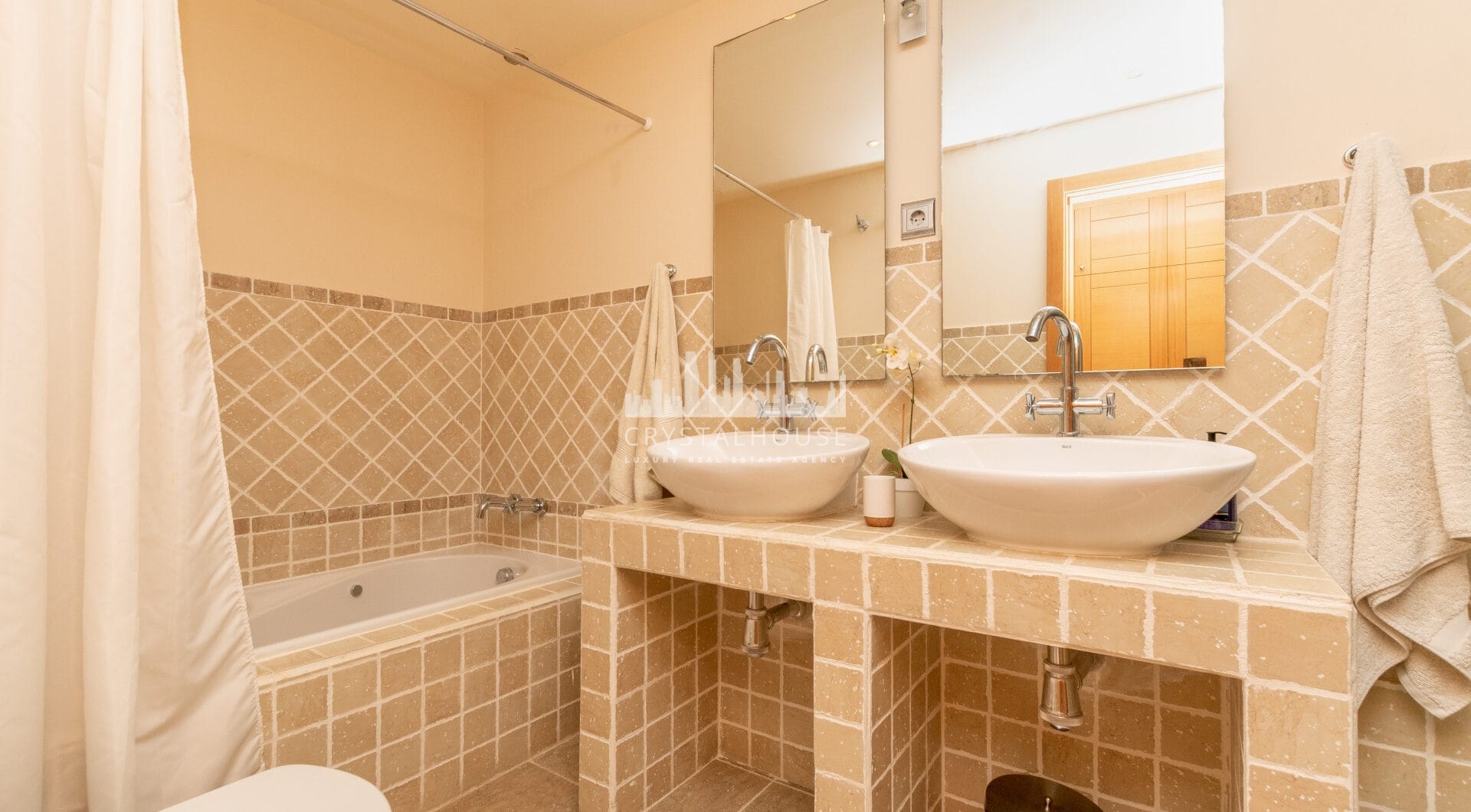 Apartment, terrace, swimming pool, golf, 2 bedrooms, Estepona, La Resina, Selwo.